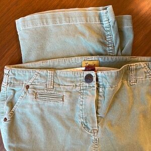 Light Grass green Louie vintage women’s size 8 cords